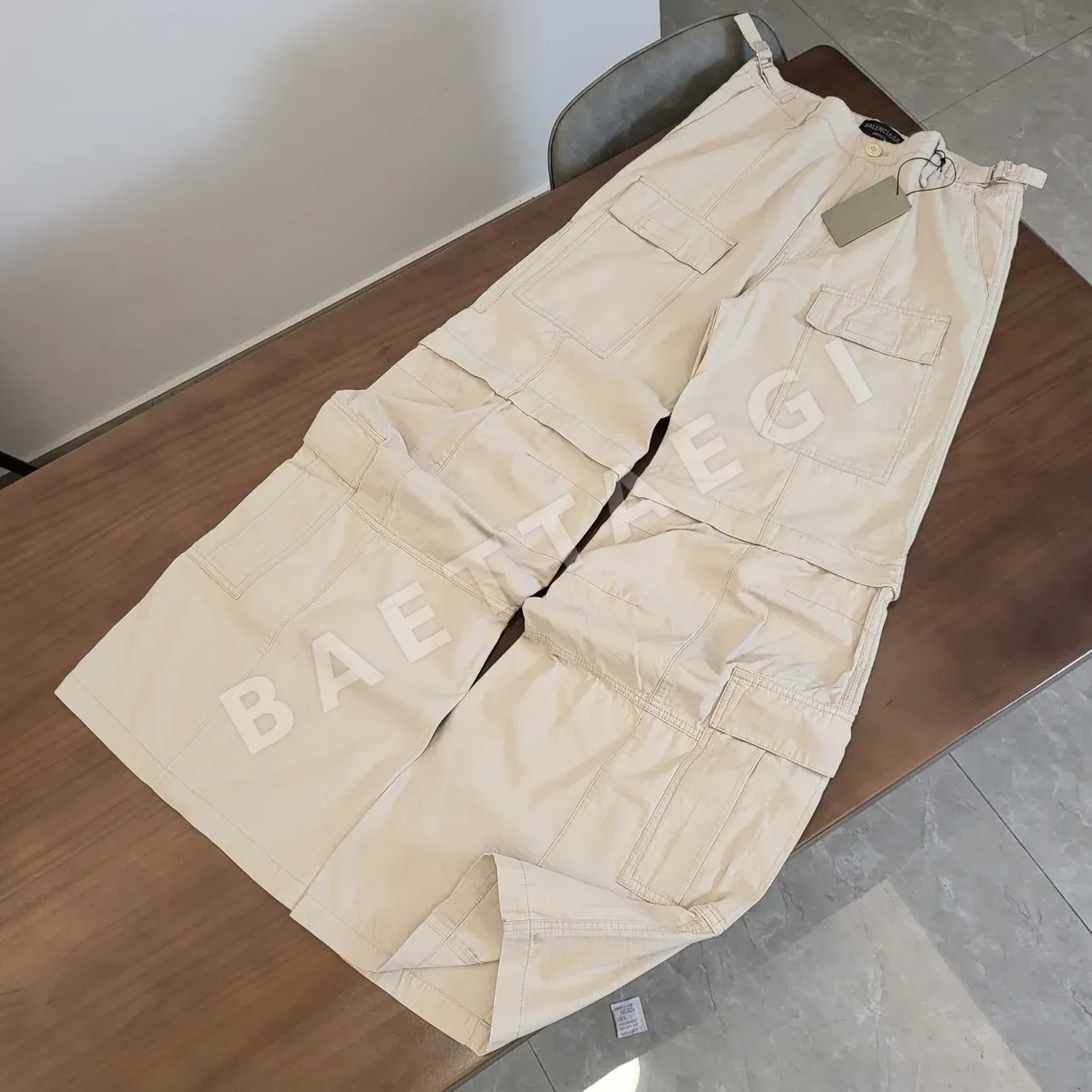 발렌시아가 코튼 집업 지퍼 반바지 상세 이미지 2