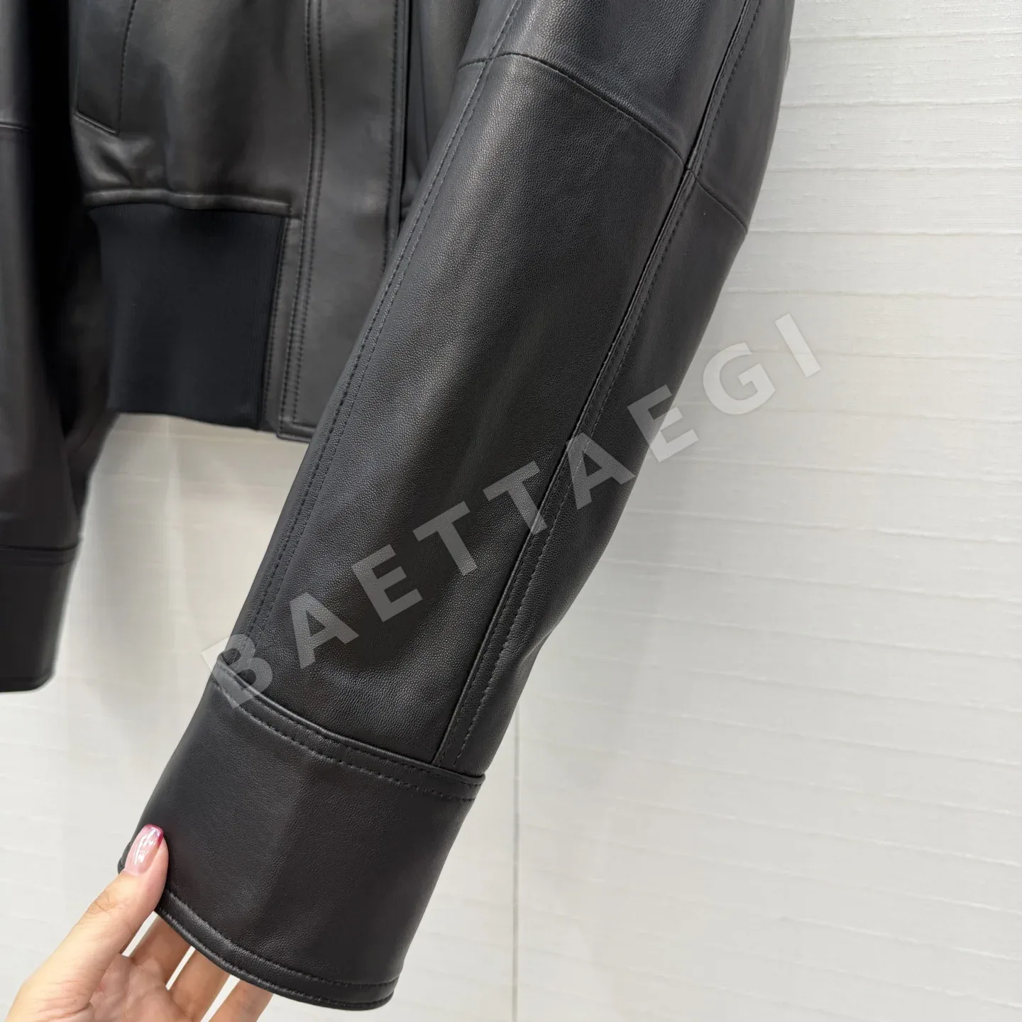 보테가베네타 뉴질랜드 시프스킨 숏 레더 자켓 상세 이미지 5