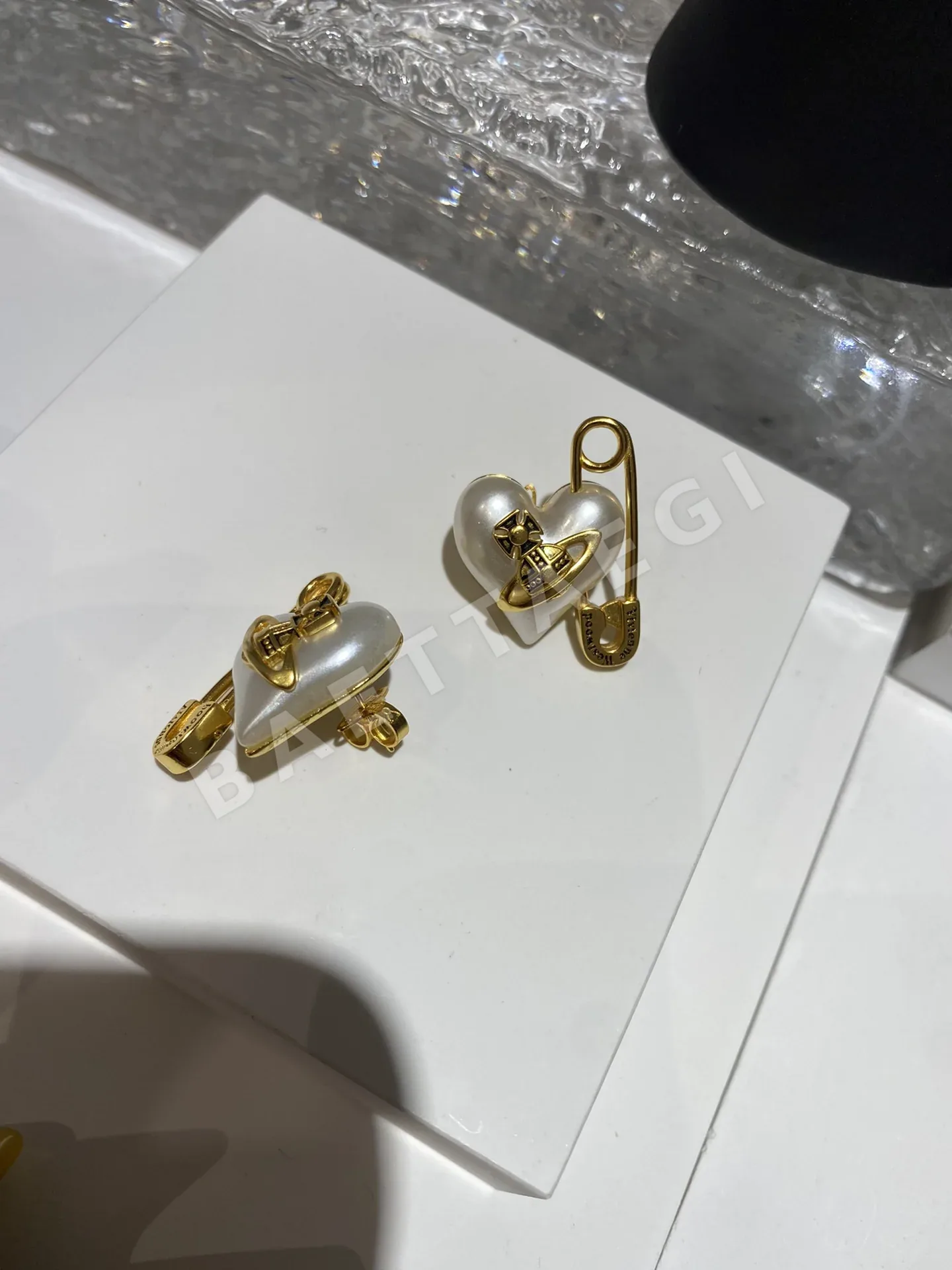 비비안웨스트우드 귀걸이 64944 Vivienne Westwood Earrings 상세 이미지 7