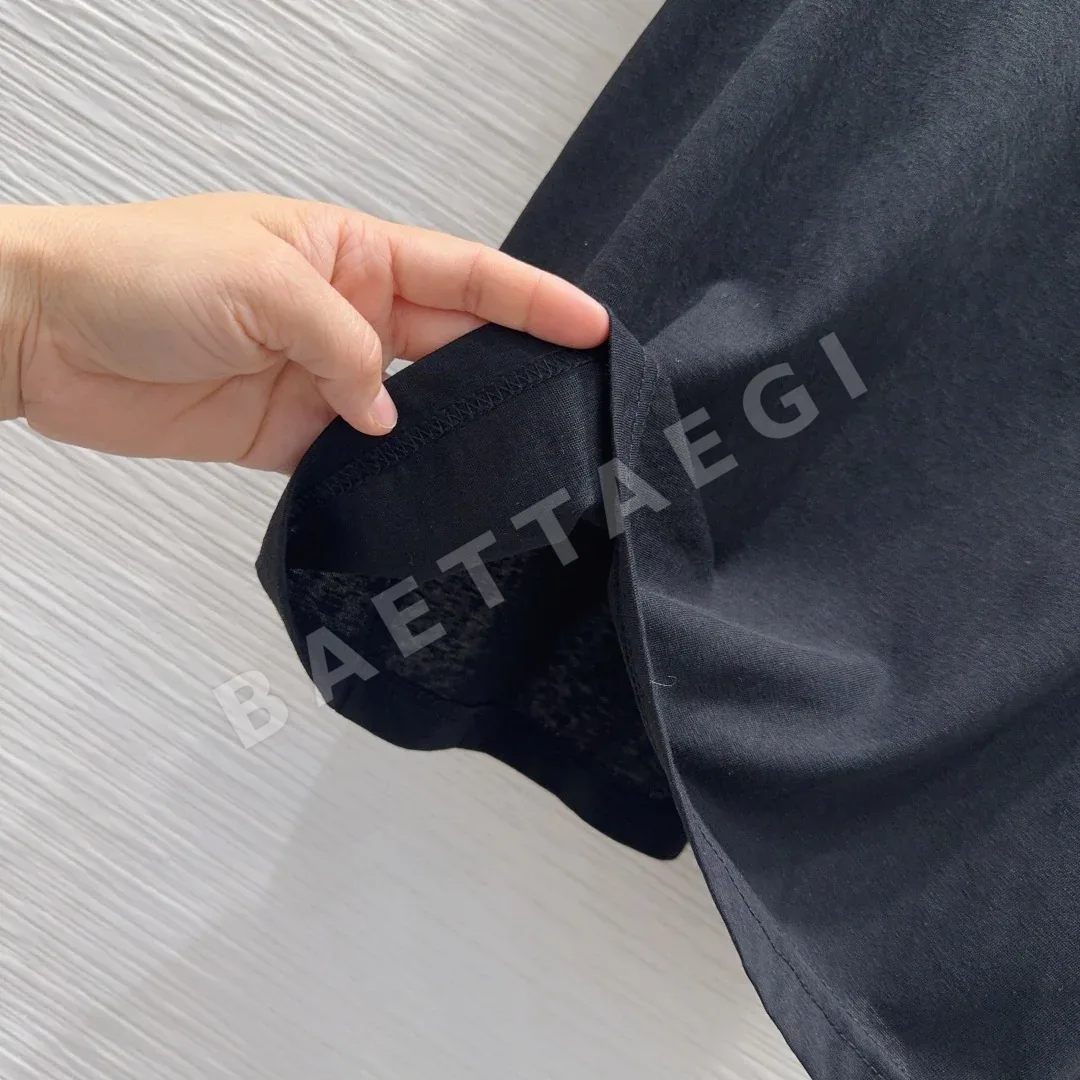 미우미우 여성 레귤러핏 반팔 티셔츠 상세 이미지 6