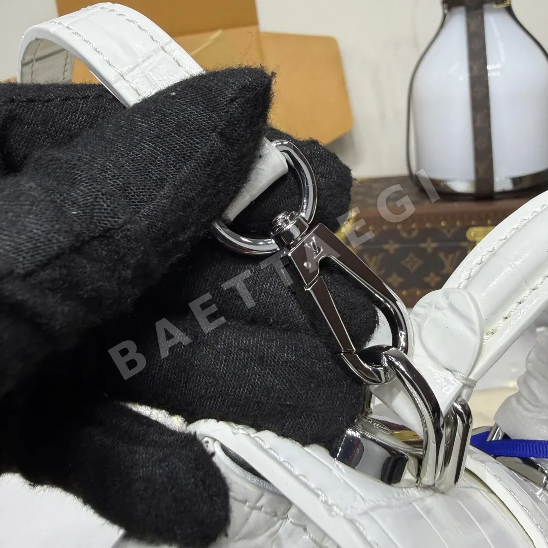 루이비통 버드케이지 미니 크로커다일 핸드백 N84714 상세 이미지 8