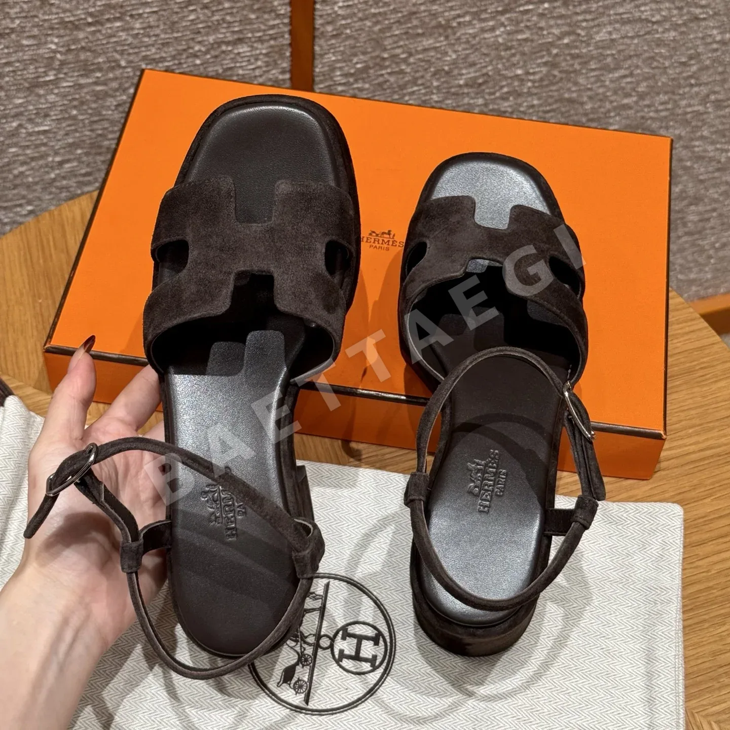 에르메스 잼30 샌들 에베네브라운 가죽 7.5 cm 힐 상세 이미지 6
