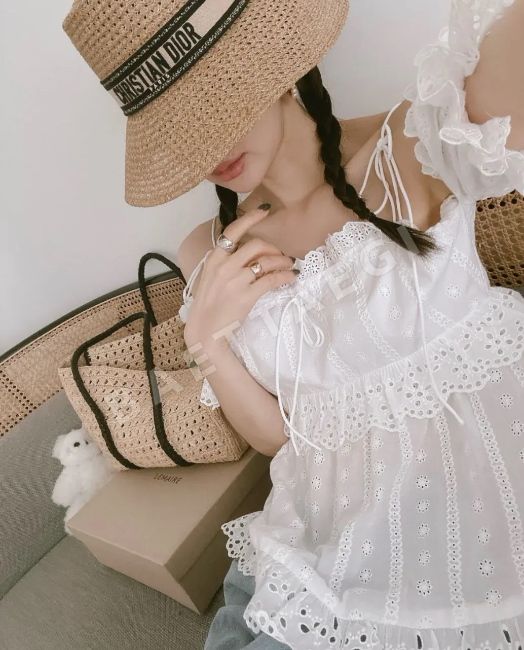 디올 일본 자수 로고 밀짚 모자 상세 이미지 3