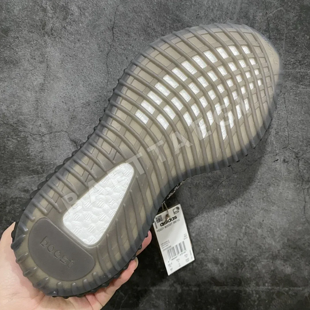 아디다스 이지 350 GW0089 200680 Adidas Yeezy 350 상세 이미지 2