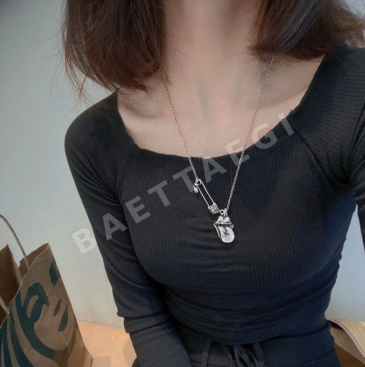 크롬하츠 텅 핀 스웨터 체인 목걸이 상세 이미지 2