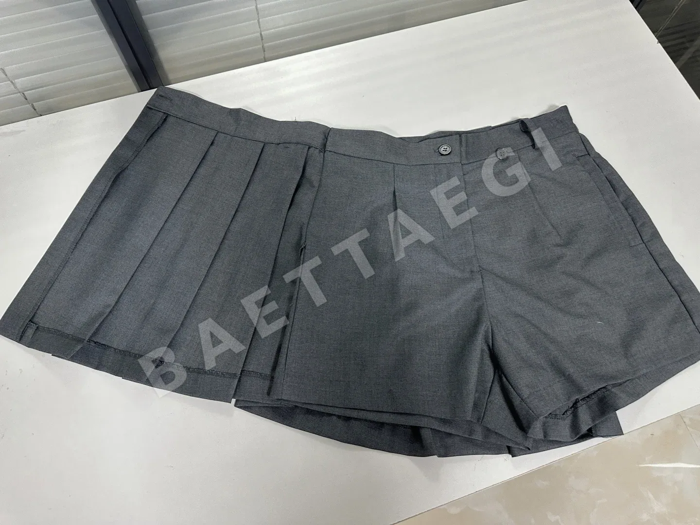톰브라운 여성 슬림핏 수트 팬츠 상세 이미지 5