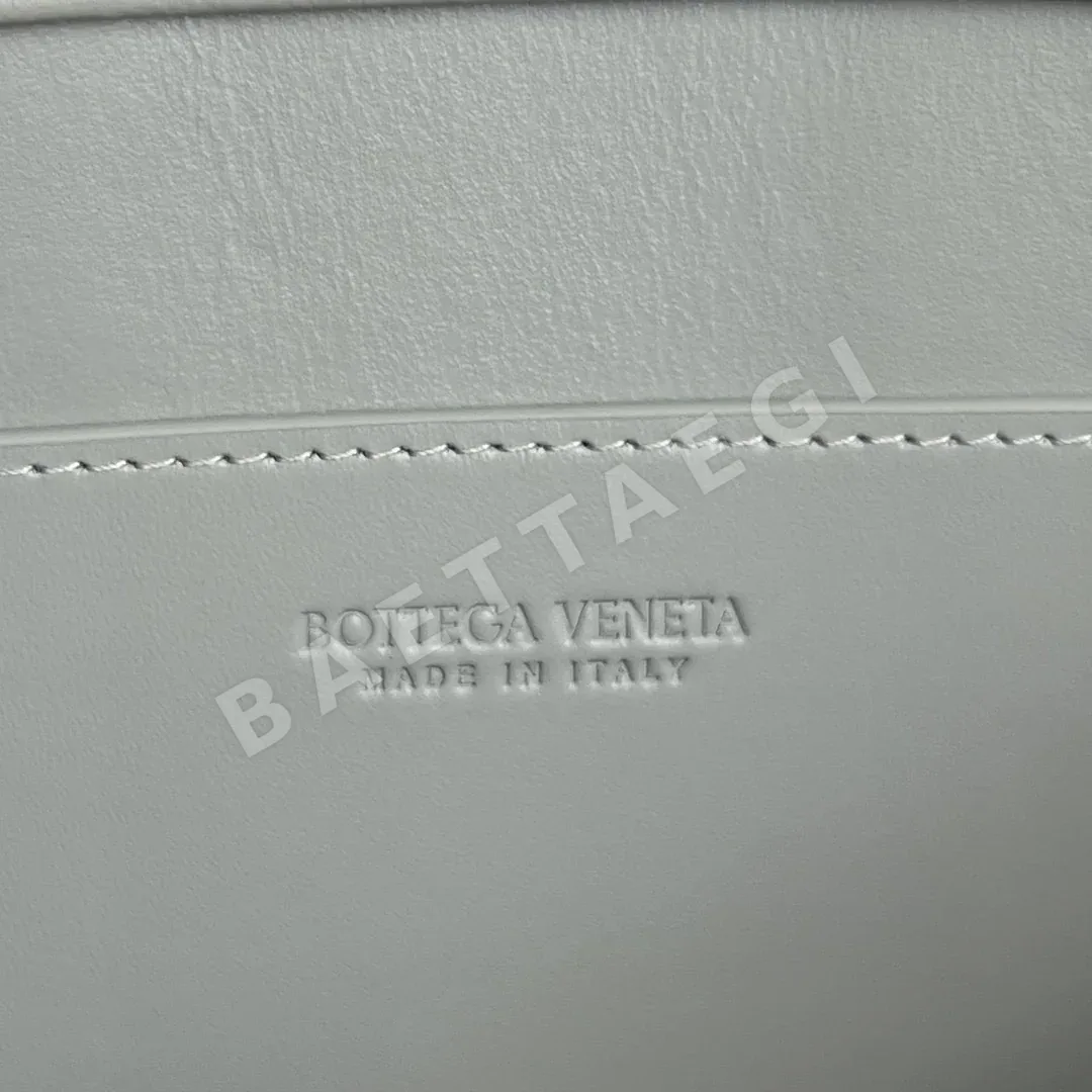 보테가베네타 우븐 카프스킨 핸드백 649616 4818 상세 이미지 8