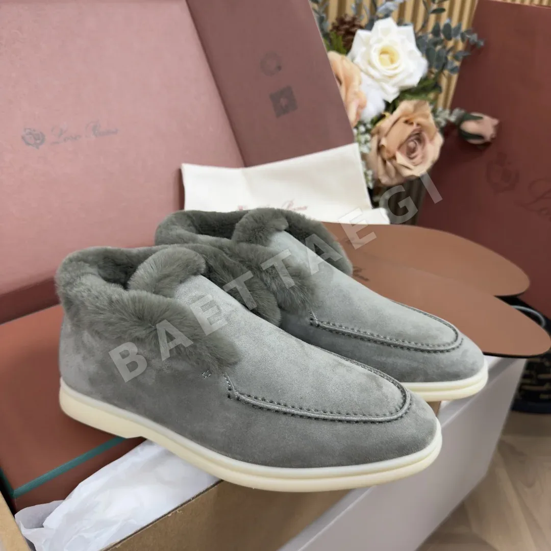 로로피아나 오픈 워크 퍼 161239