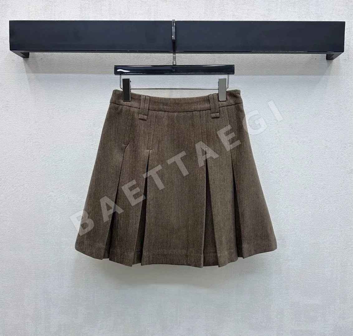 미우미우 카라 재킷 플리츠 스커트 세트 상세 이미지 8