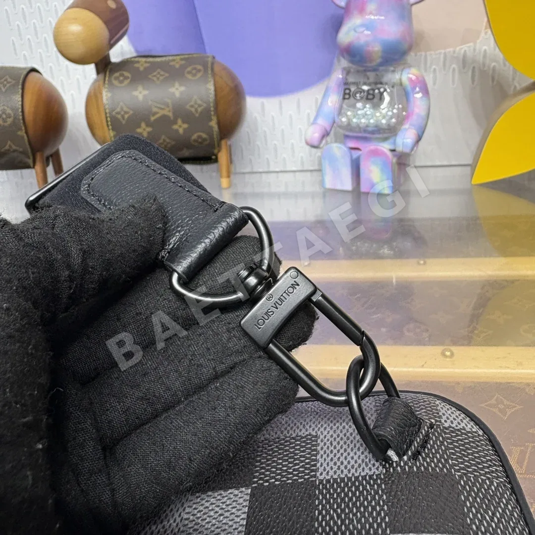 루이비통 버드케이지 다미에 블랙 슬링백 가방 M14953 상세 이미지 6