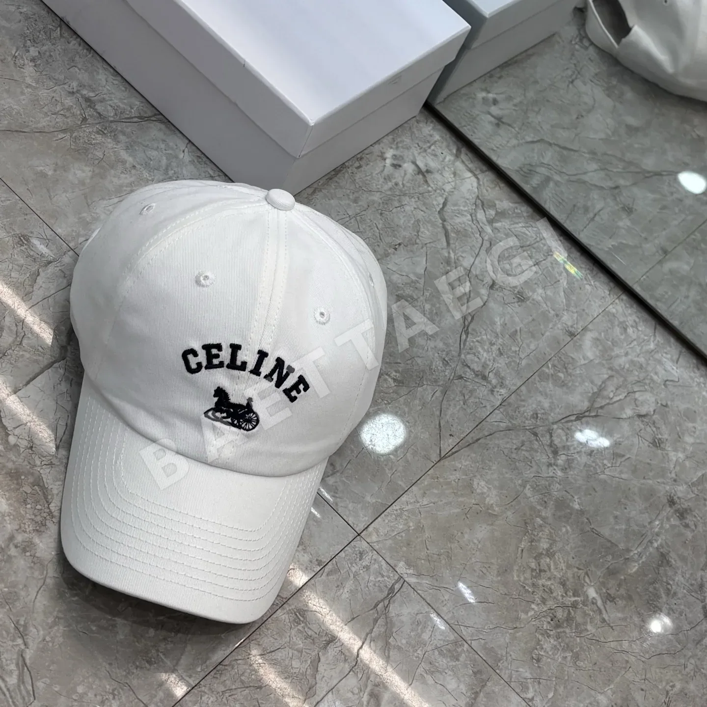 셀린느 C 로고 야구모자 상세 이미지 2