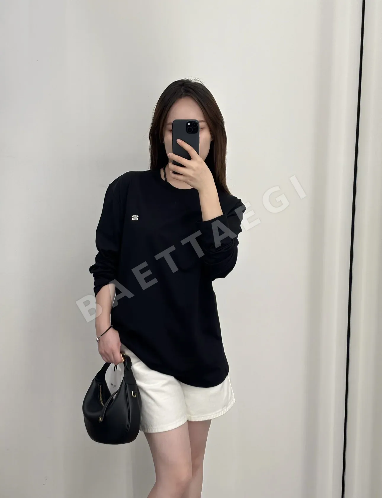셀린느 개선문 마이크로프린트 자수 긴팔 티셔츠 상세 이미지 13
