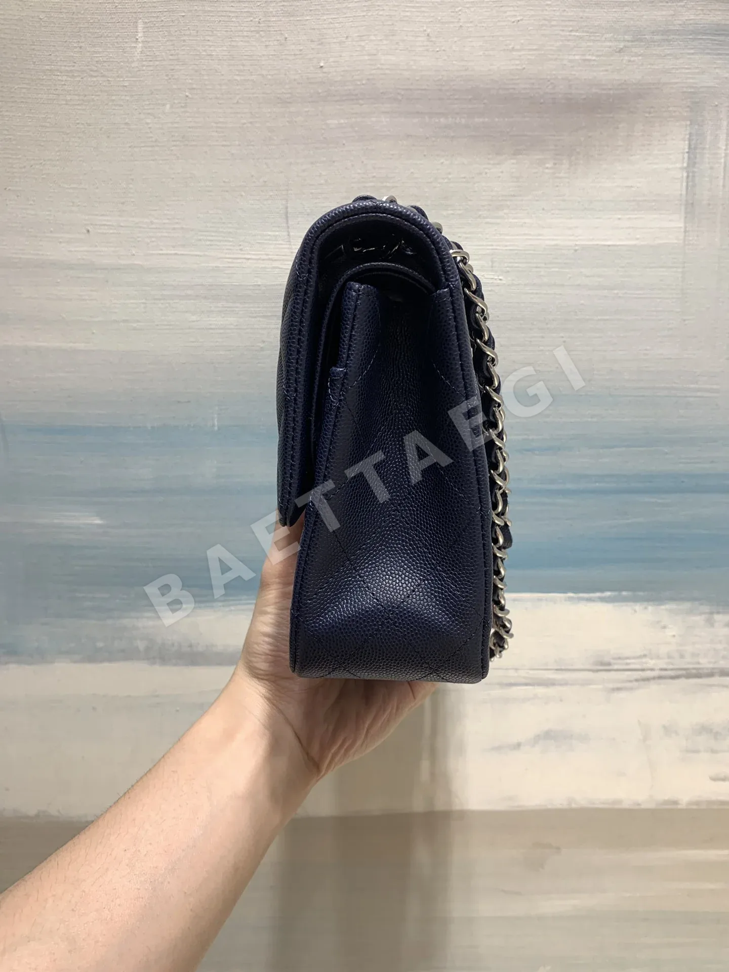 샤넬 생선알 가죽 블루 은장 버클 가방 상세 이미지 8