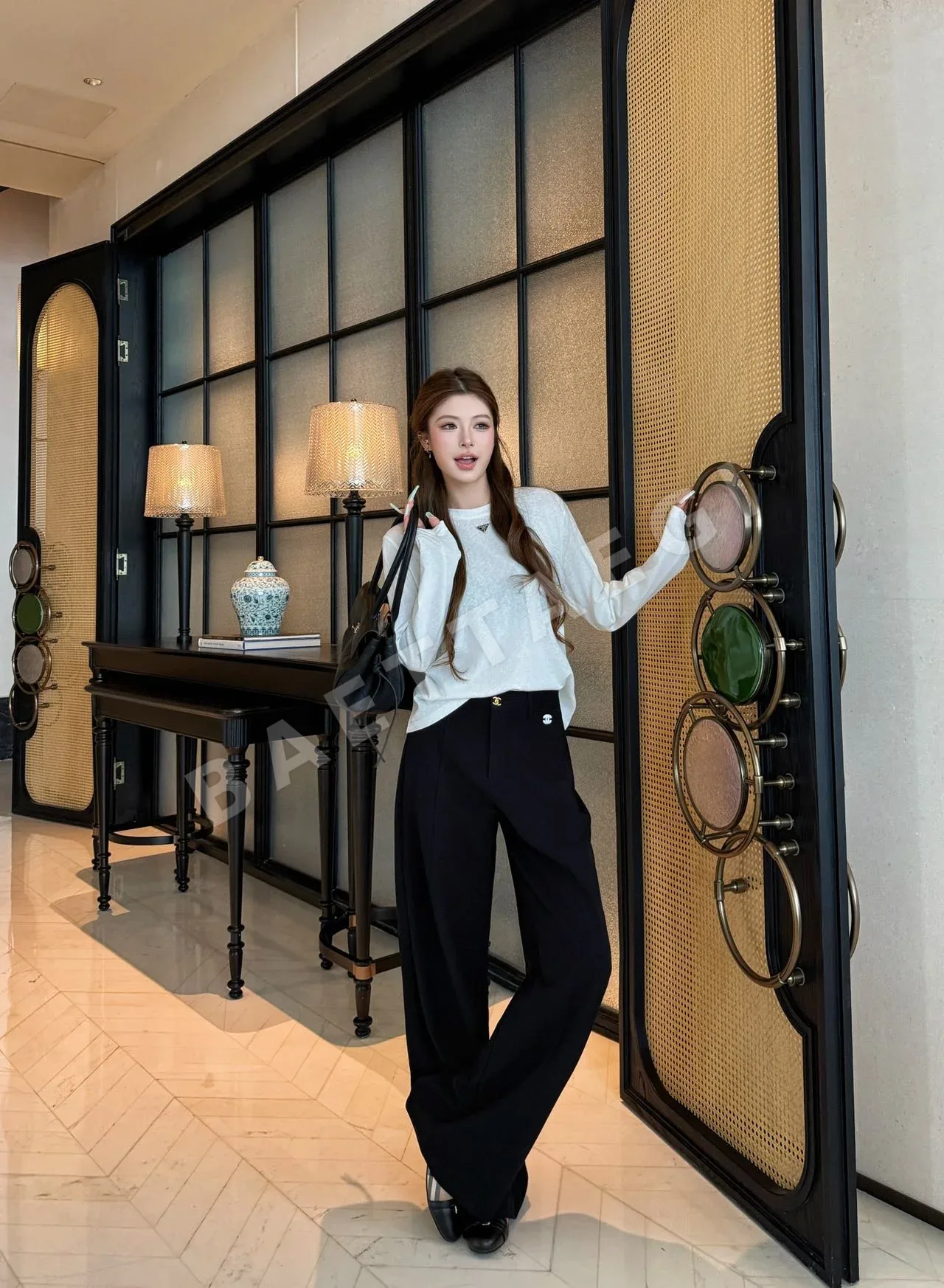 샤넬 다크 그레이 드레이프 와이드 레그 바지 상세 이미지 5