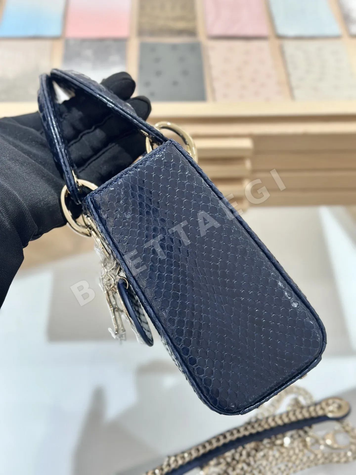 디올 라이코 스네이크스킨 가방 상세 이미지 6