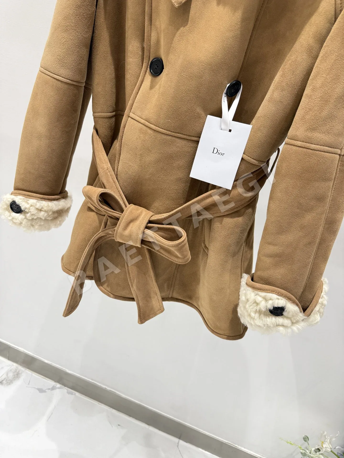 디올 시어링 퍼 여성 자켓 상세 이미지 4
