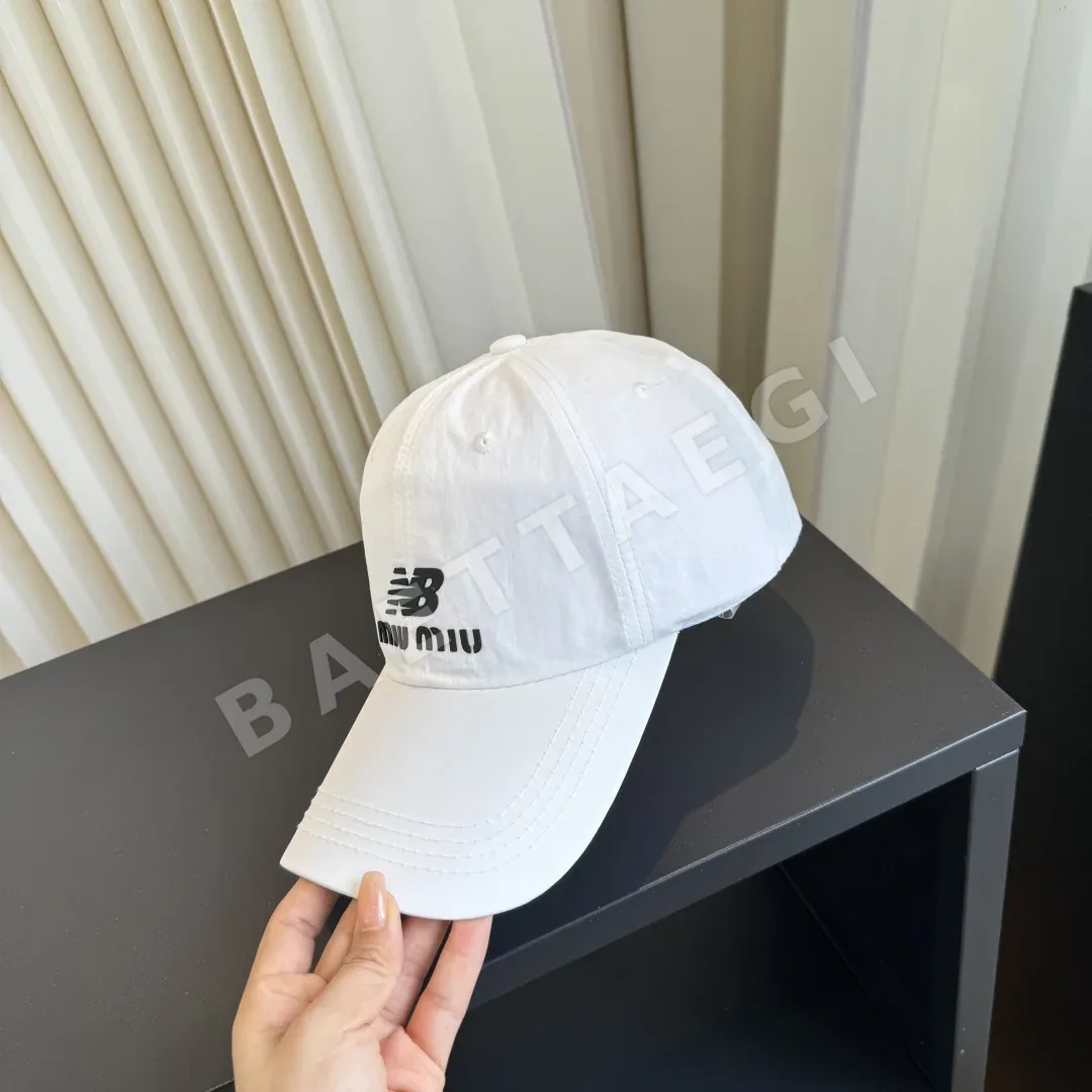 미우미우 봄여름 야구모자 상세 이미지 2