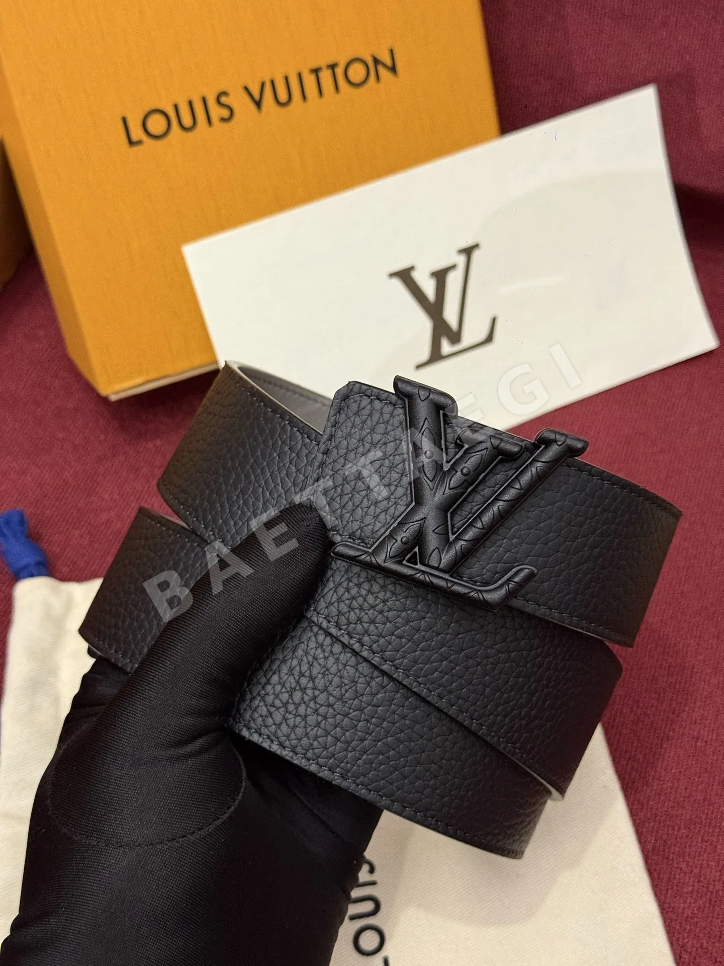 루이비통 다미에 LV 리버시블 가죽 벨트 상세 이미지 3