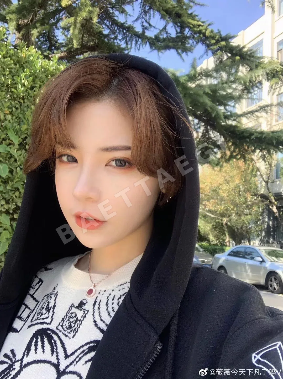 불가리 블랙&화이트 리버시블 목걸이 상세 이미지 2