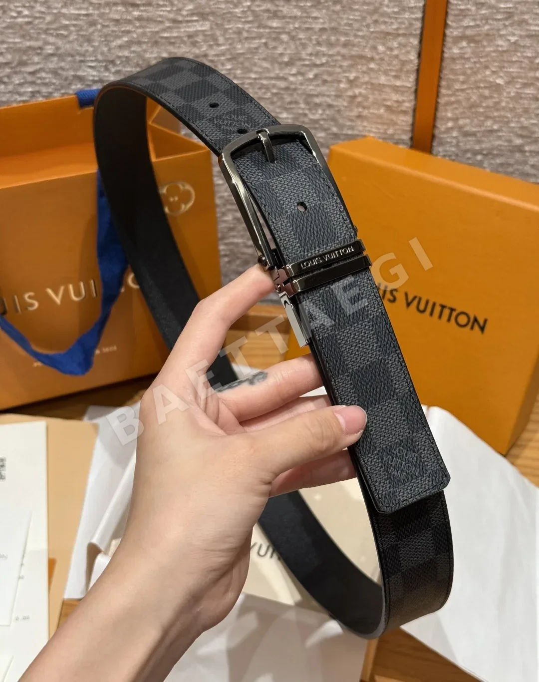 루이비통 JD350 슬렌더 35mm 리버서블 벨트 상세 이미지 3