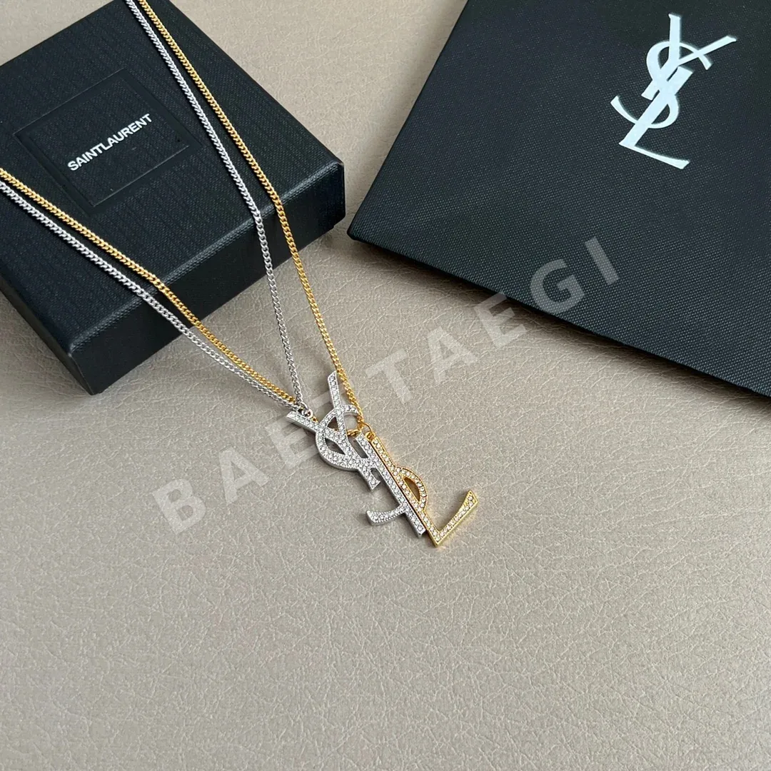 생로랑 황동제 추상 디자인 목걸이 65550