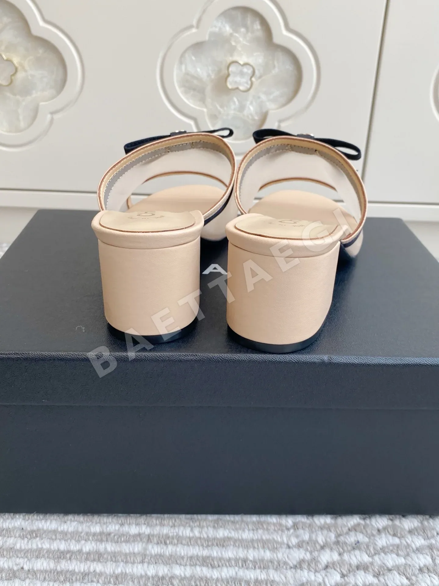 샤넬 메시 리본 플랫 샌들 상세 이미지 8