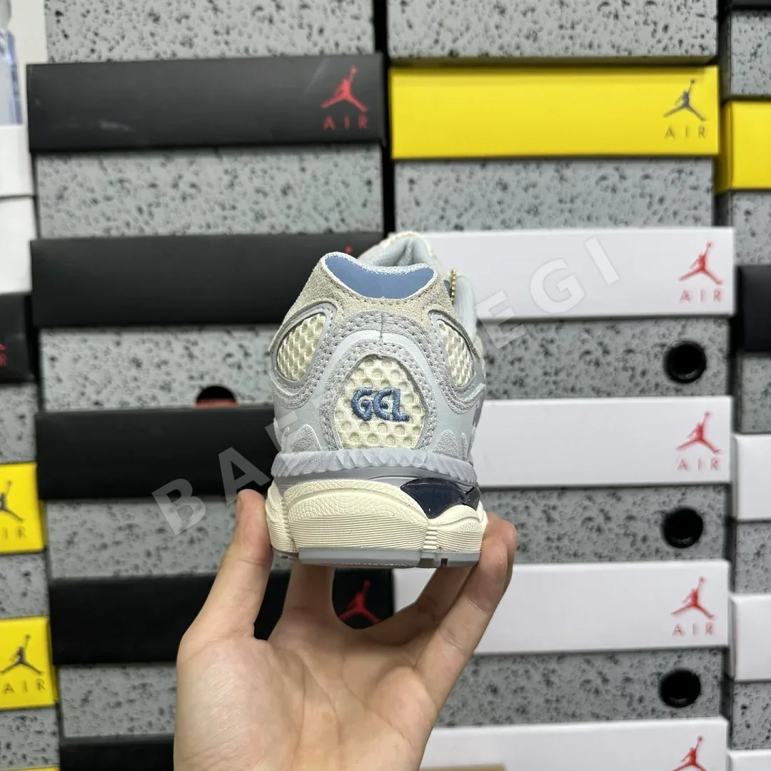 아식스 [WZ] 젤 NYC 1203A372-600 200383 Asics Gel-NYC Ivory Mid Grey 상세 이미지 4