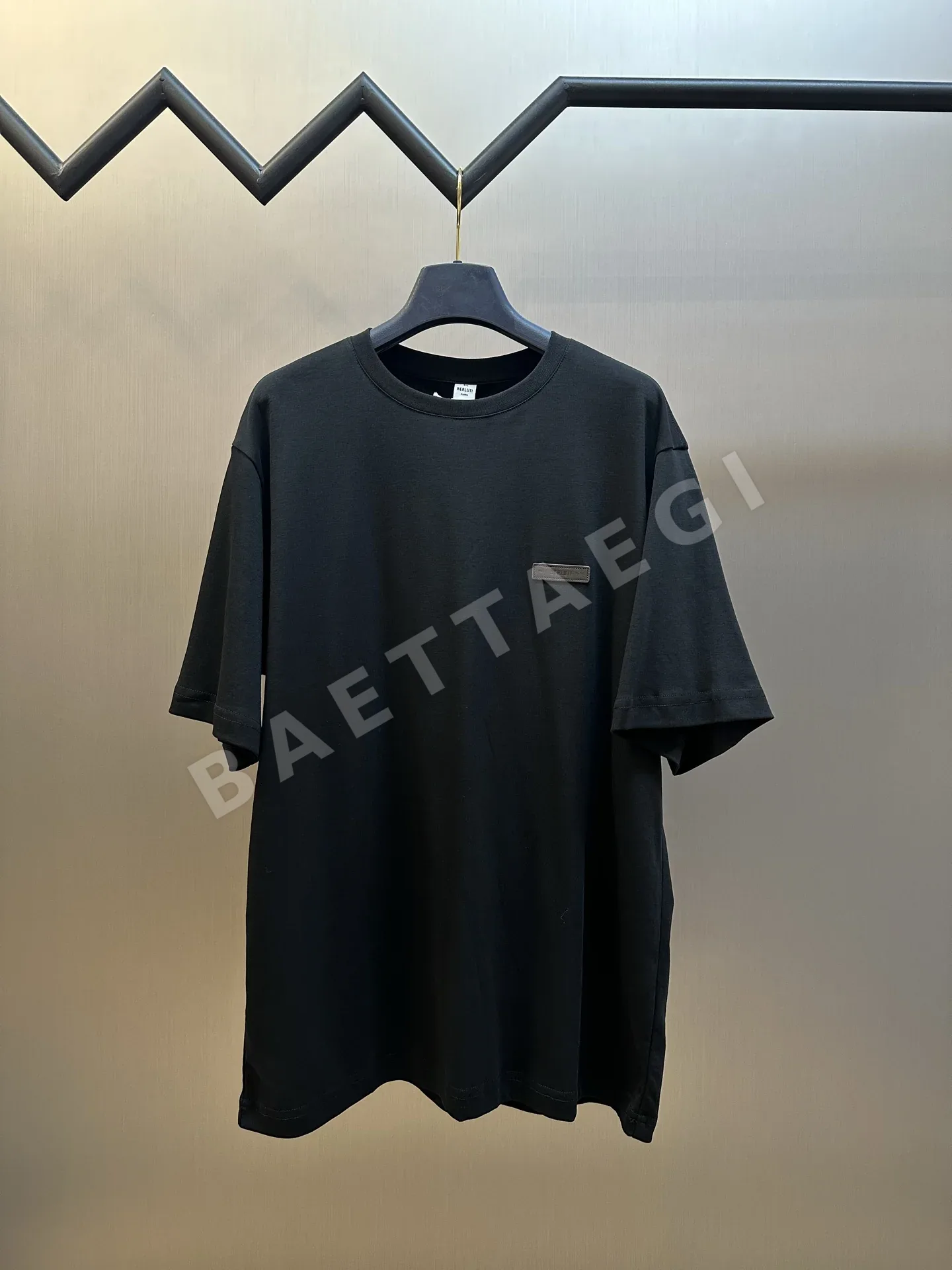 벨루티 가죽 라벨 코튼 남성 반팔 티셔츠 136496
