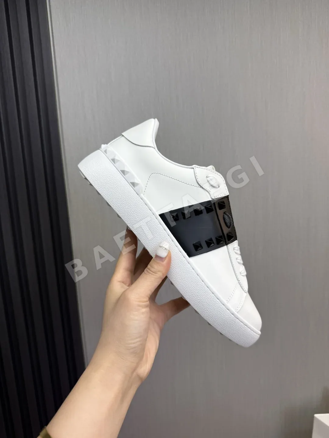 발렌티노 커플용 캐주얼 신발 상세 이미지 7
