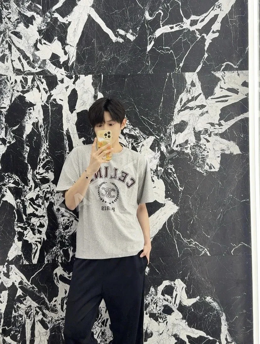 셀린느 레터 프린트 헤비웨이트 반팔 티셔츠 상세 이미지 15