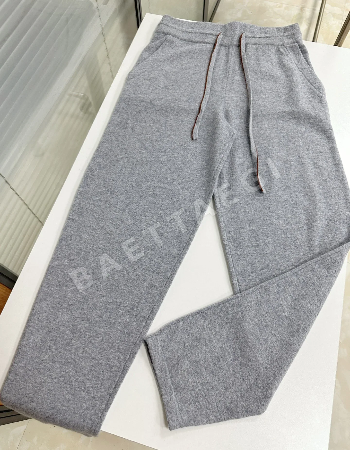 톰브라운 남성 겨울용 바지 상세 이미지 6
