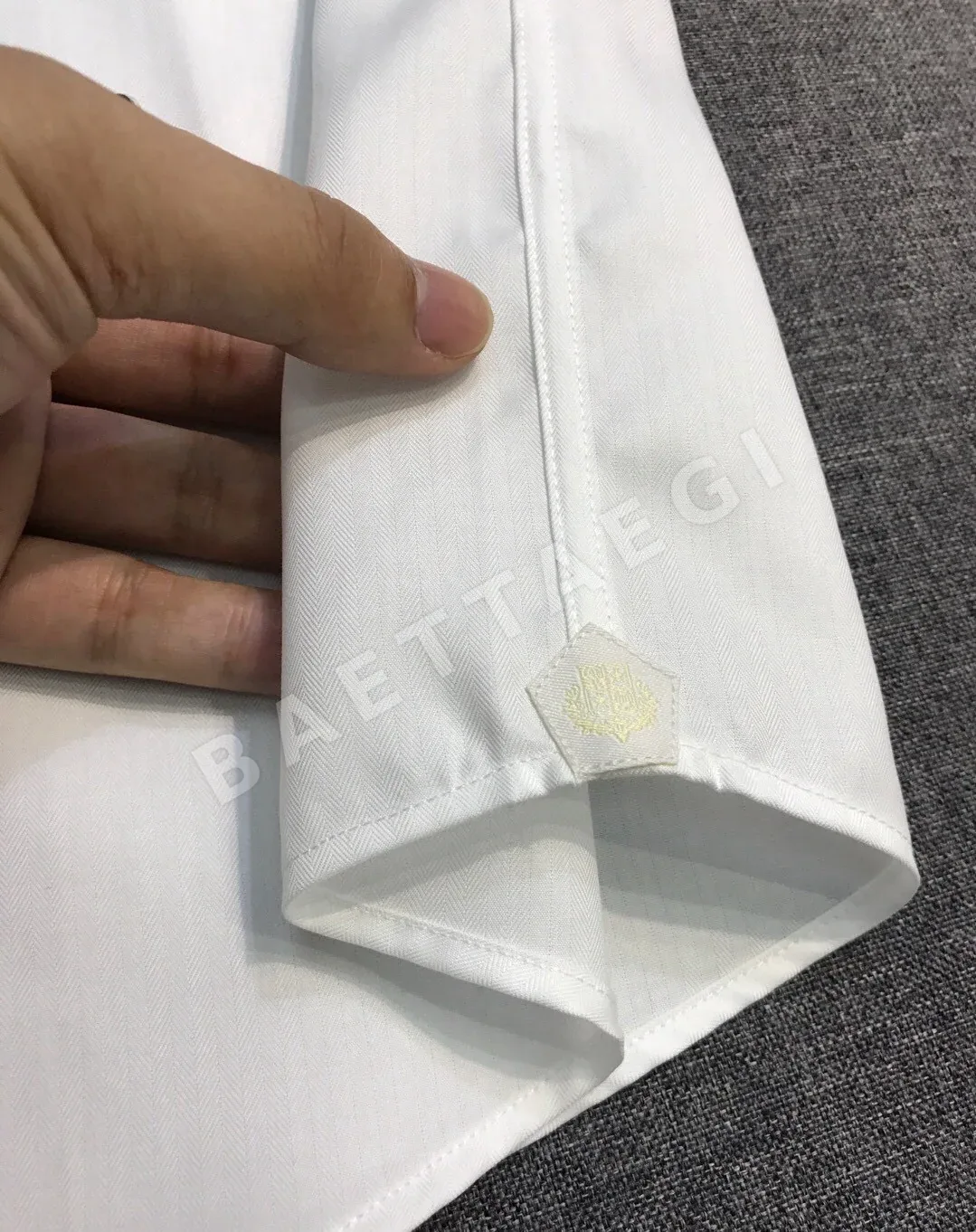 로로피아나 남성 헤링본 자카드 반팔 셔츠 상세 이미지 9