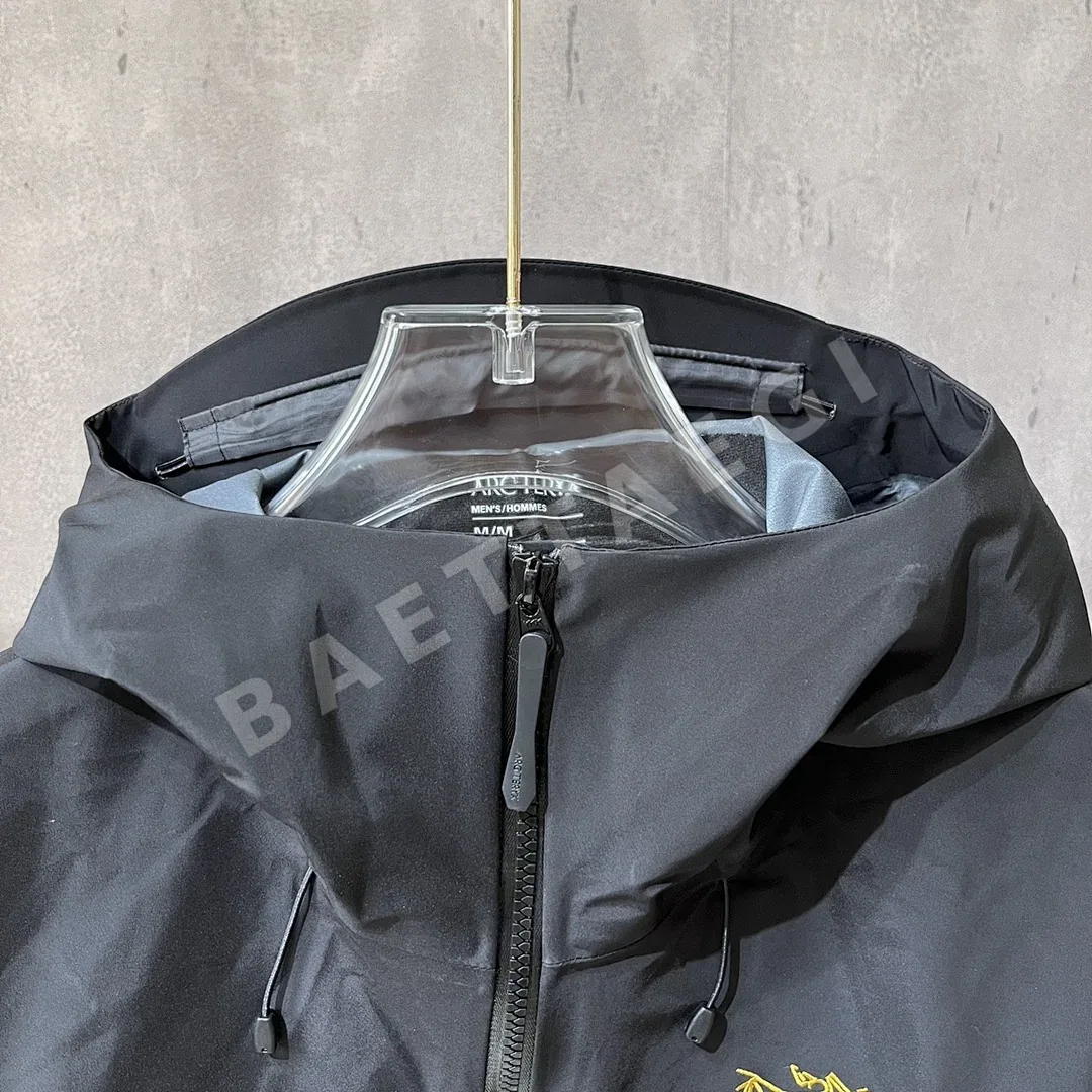 아크테릭스 [TZ] 알파 SV 자켓 6세대 블랙 골드 200130 Arc'teryx Alpha SV Jacket 6 24K Black 상세 이미지 18