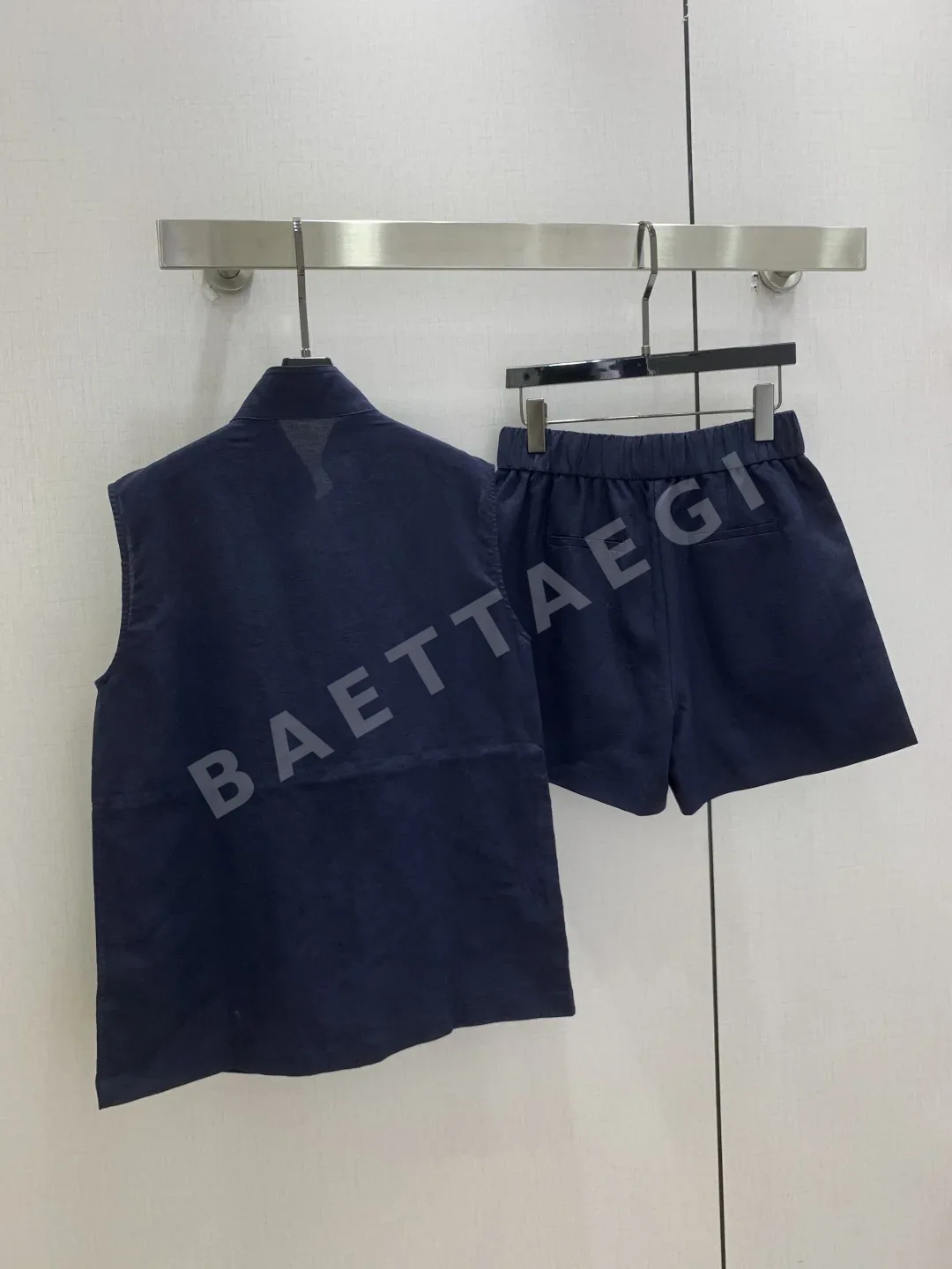 로로피아나 빈티지풍 스탠드카라 베스트 세트 반바지 상세 이미지 9