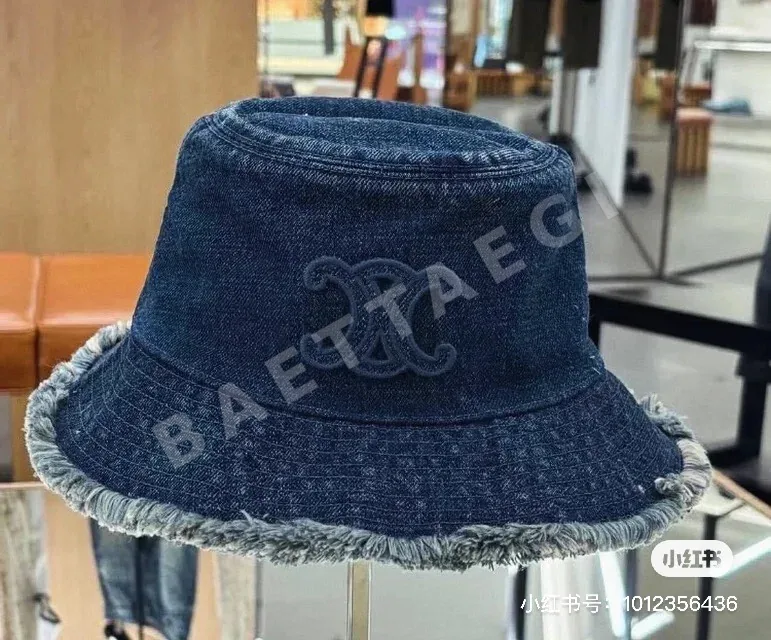 셀린느 버킷햇 모자 83116