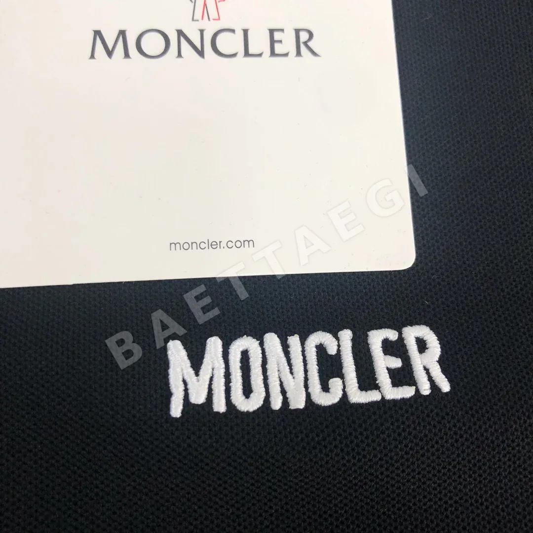 몽클레르 클래식 로고 남성 반팔 폴로셔츠 상세 이미지 5