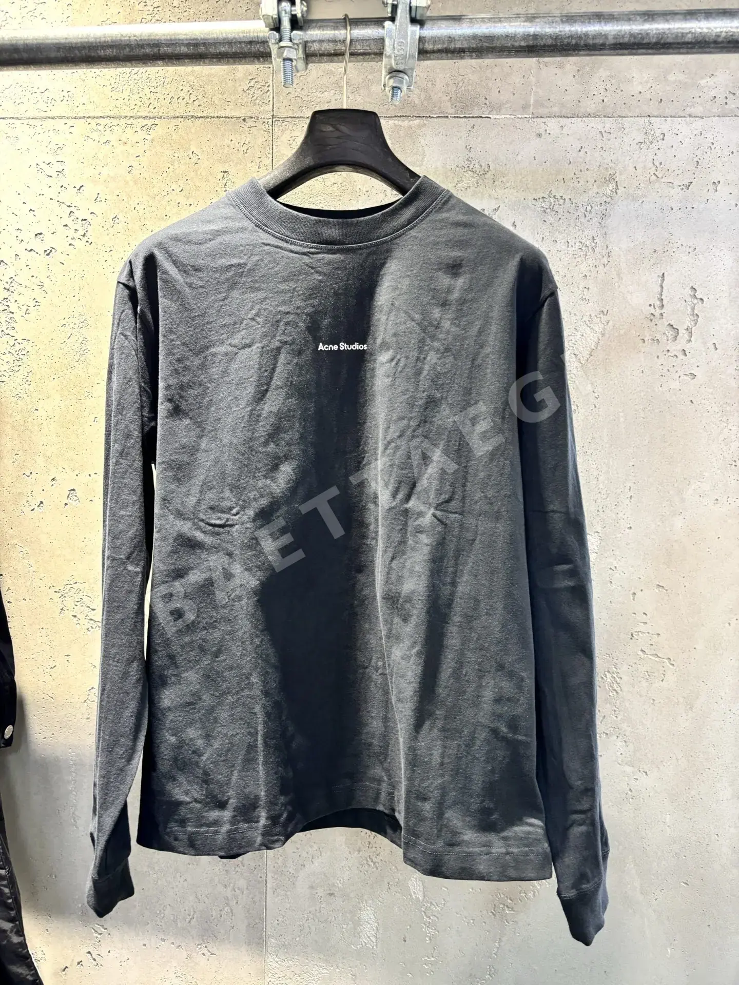 발렌시아가 여성 긴팔 티셔츠 142632