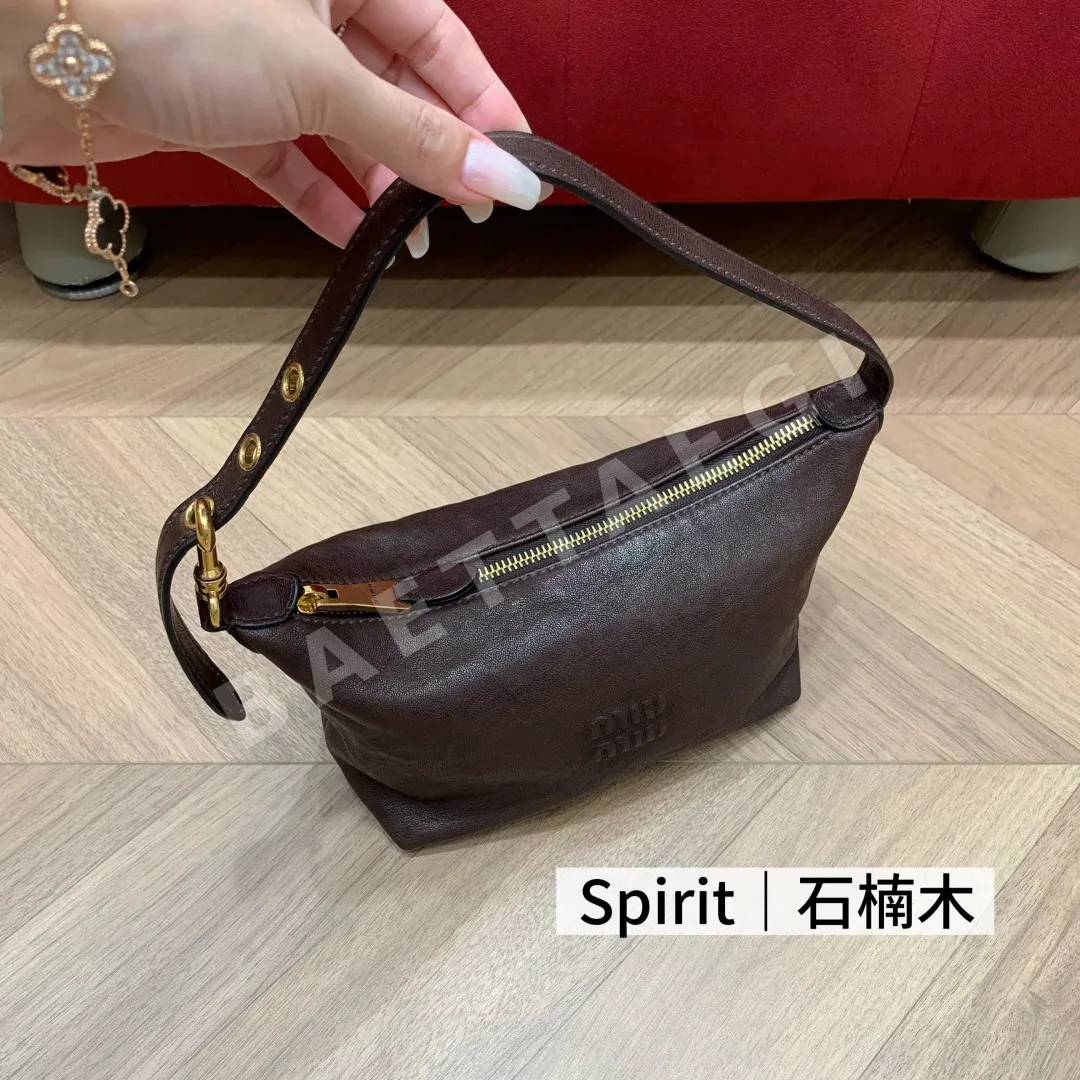 미우미우 가죽 가방 상세 이미지 4