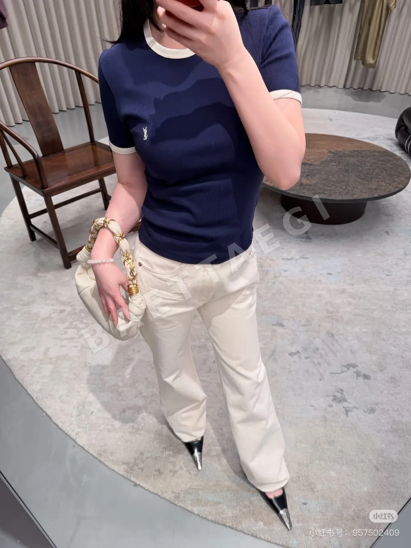 생로랑 컬러 블록 자수 로고 반팔 티셔츠 상세 이미지 9