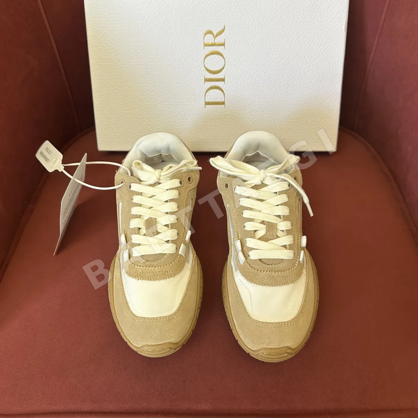 디올 러너 스니커즈 8751