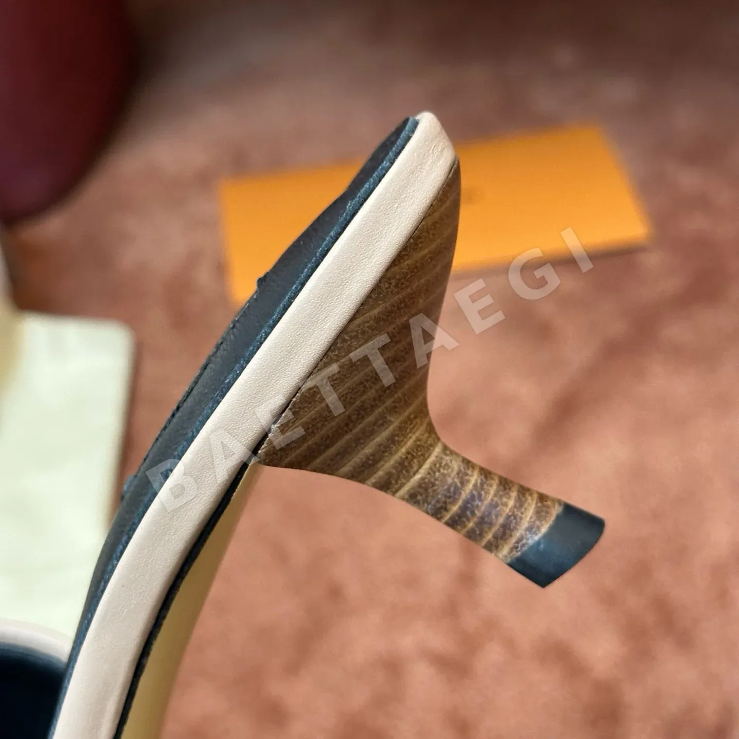 루이비통 모노그램 발레 플랫 3827 상세 이미지 4