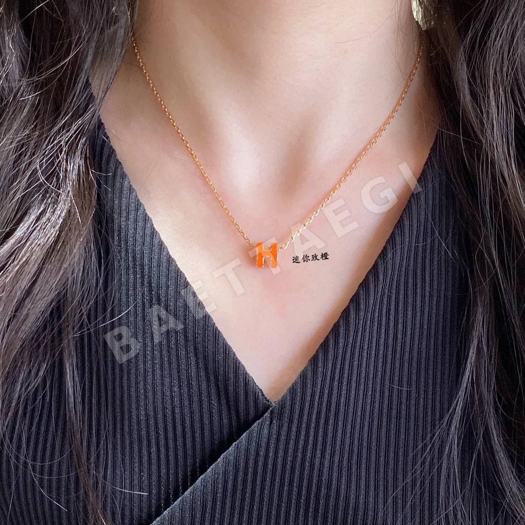에르메스 미니 H 에나멜 목걸이 70340