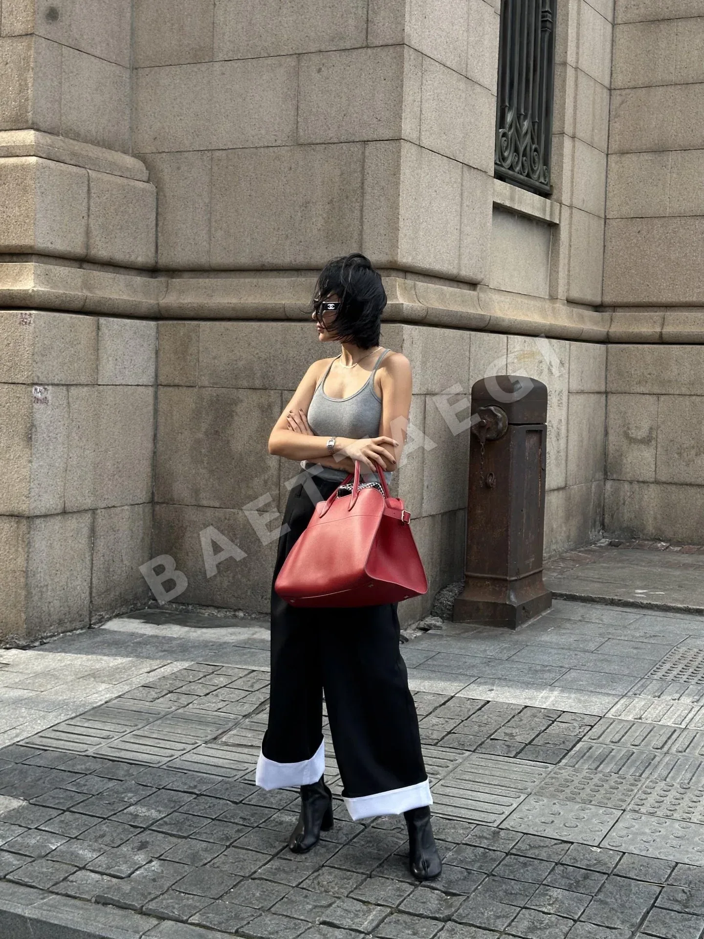 더로우 릴랙스 스타일 가방 상세 이미지 9