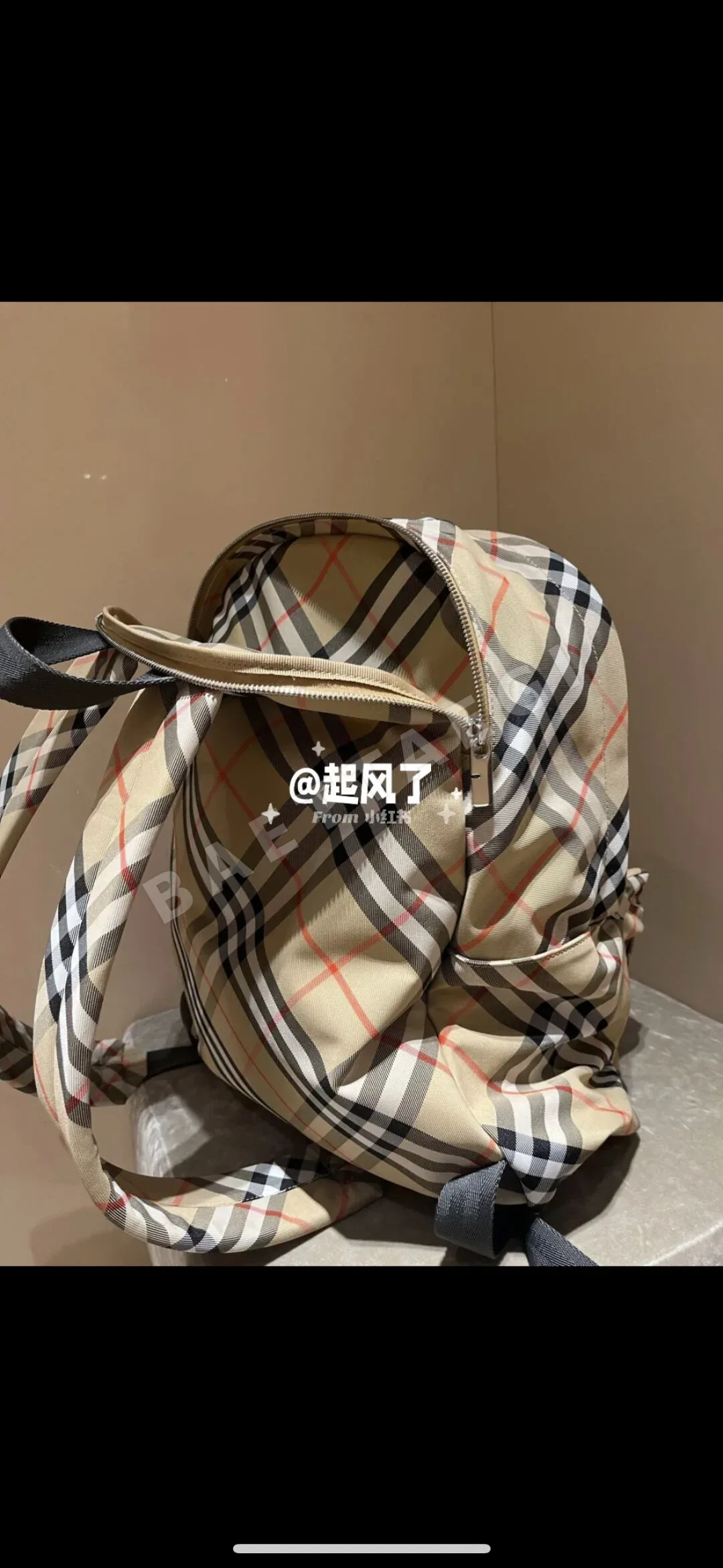 버버리 클래식 체크 백팩 상세 이미지 3