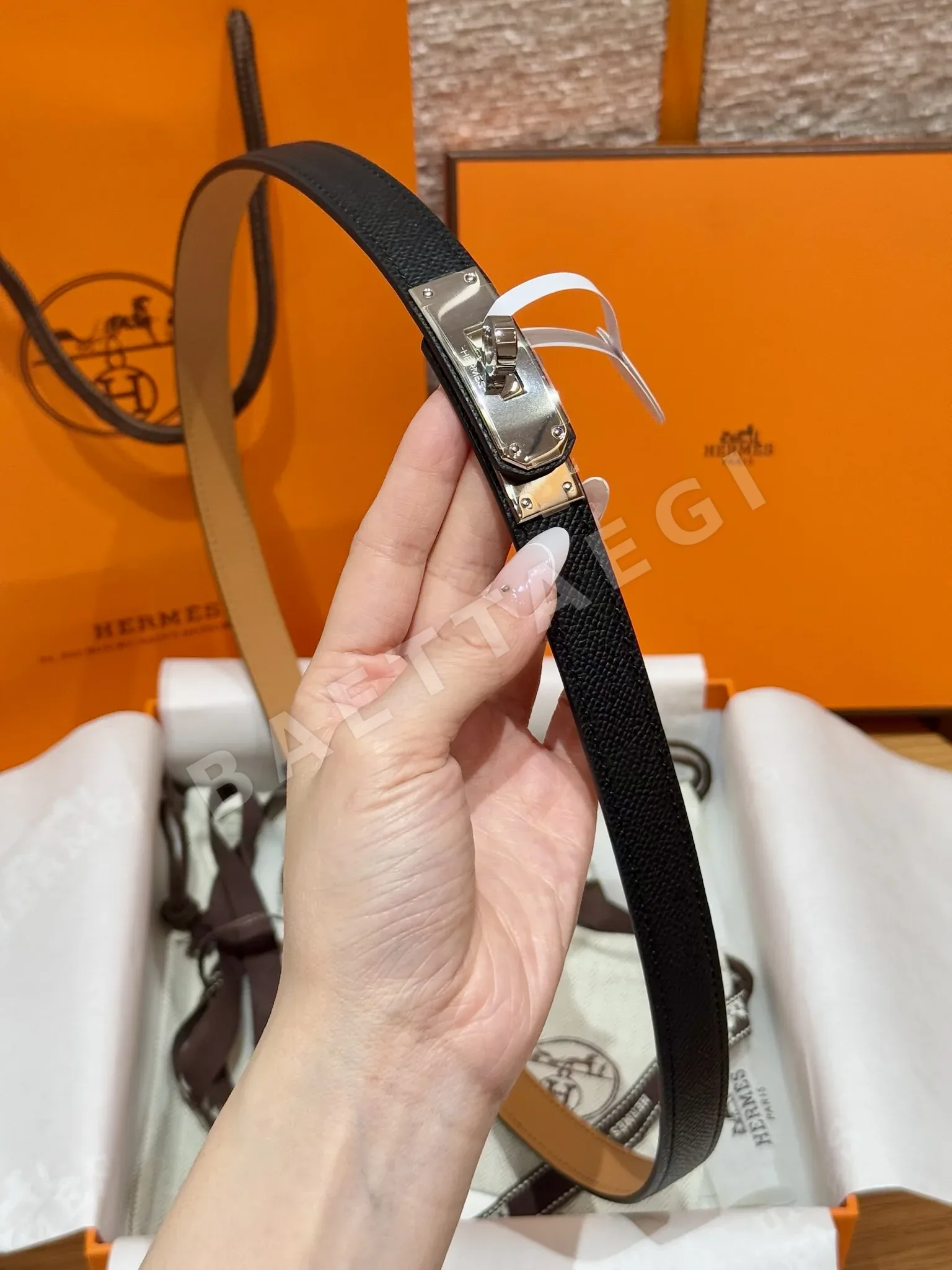 에르메스 18K 골드 장식 앱송 소가죽 벨트 상세 이미지 3