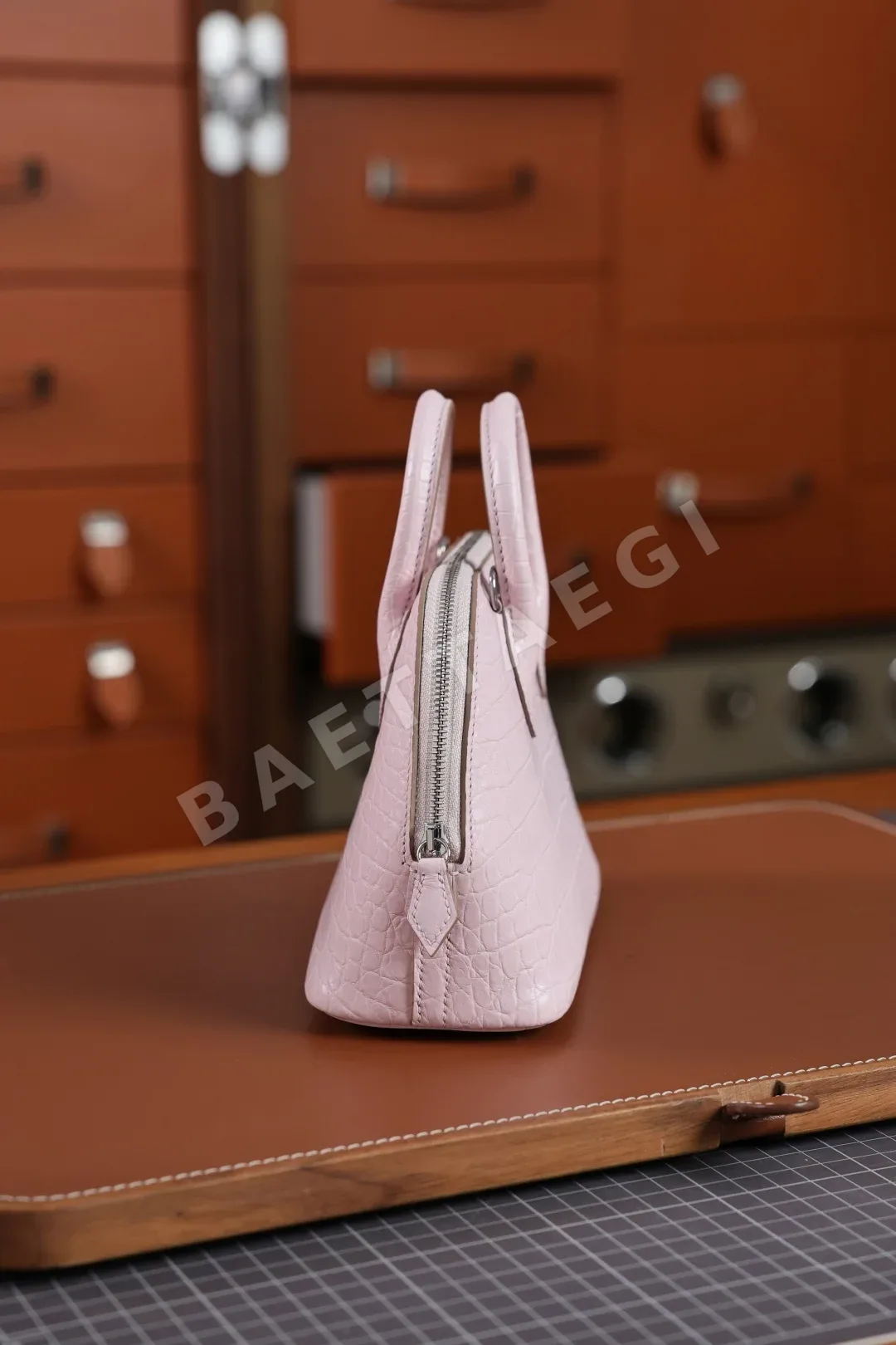 에르메스 미니 볼리드 매트 가방 상세 이미지 2