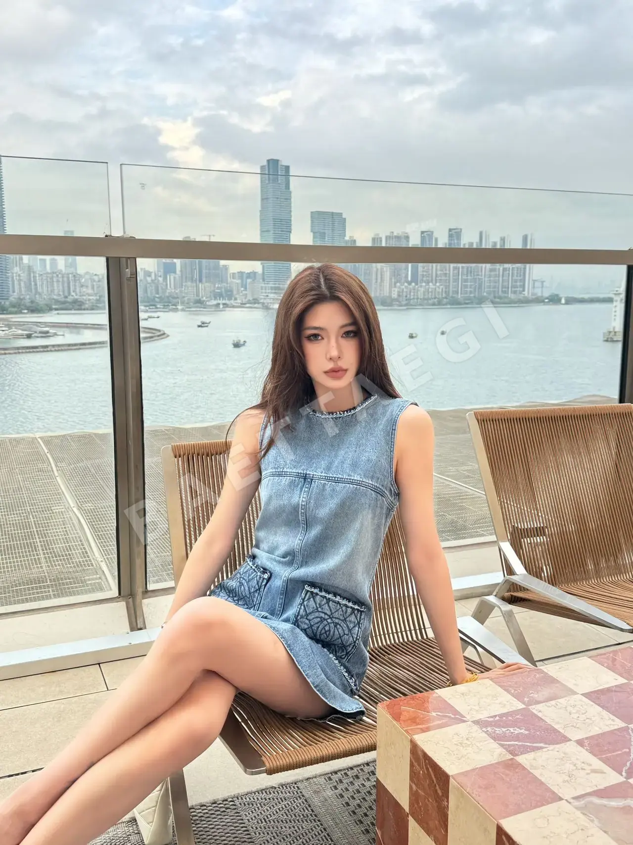 샤넬 더블 C 로고 자수 데님 플리츠 원피스 상세 이미지 9