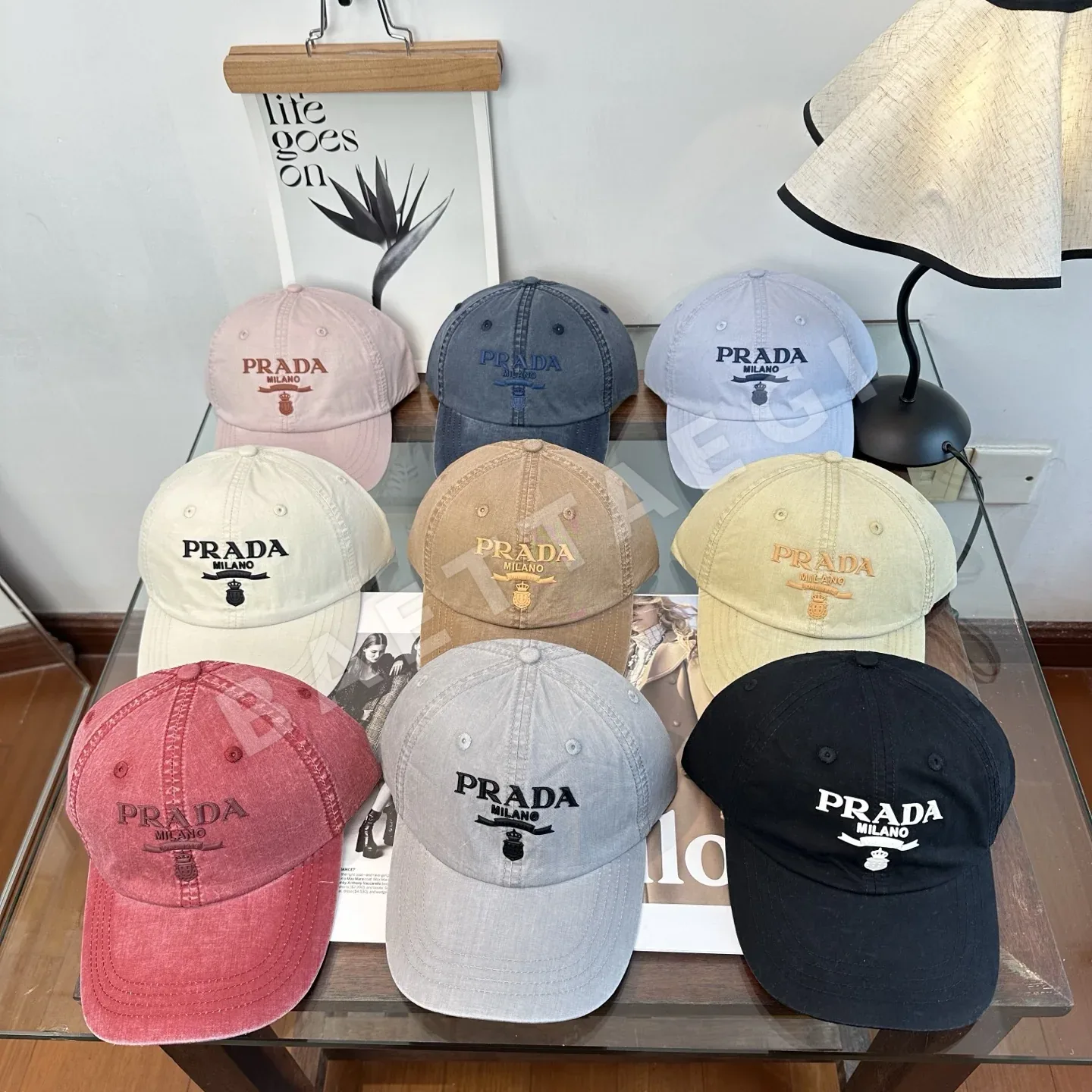 프라다 베이직 베이스볼 캡 119365