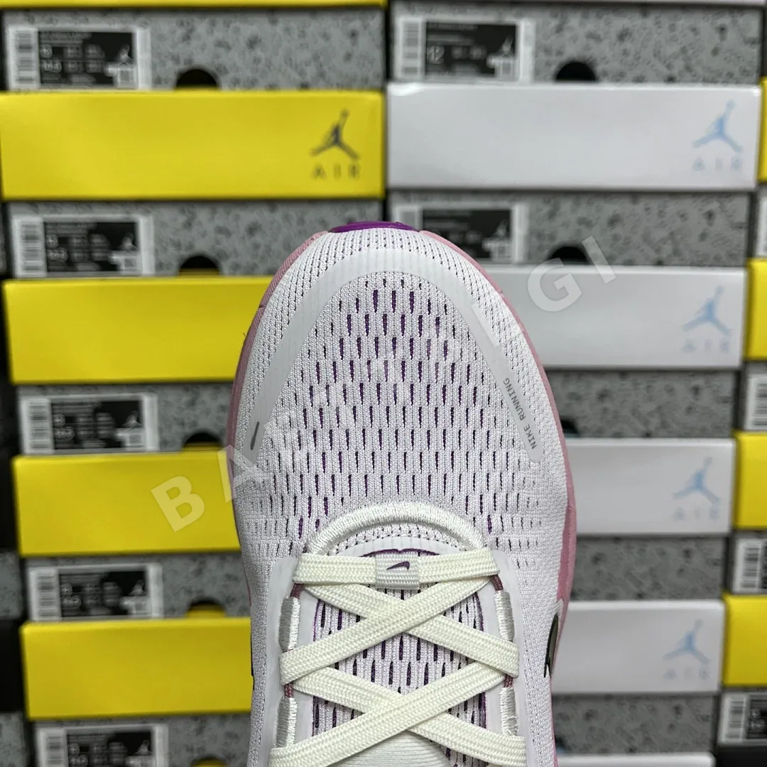 나이키 줌 보메로 18 HM6804-105 201104 Nike Zoom Vomero 18 상세 이미지 7