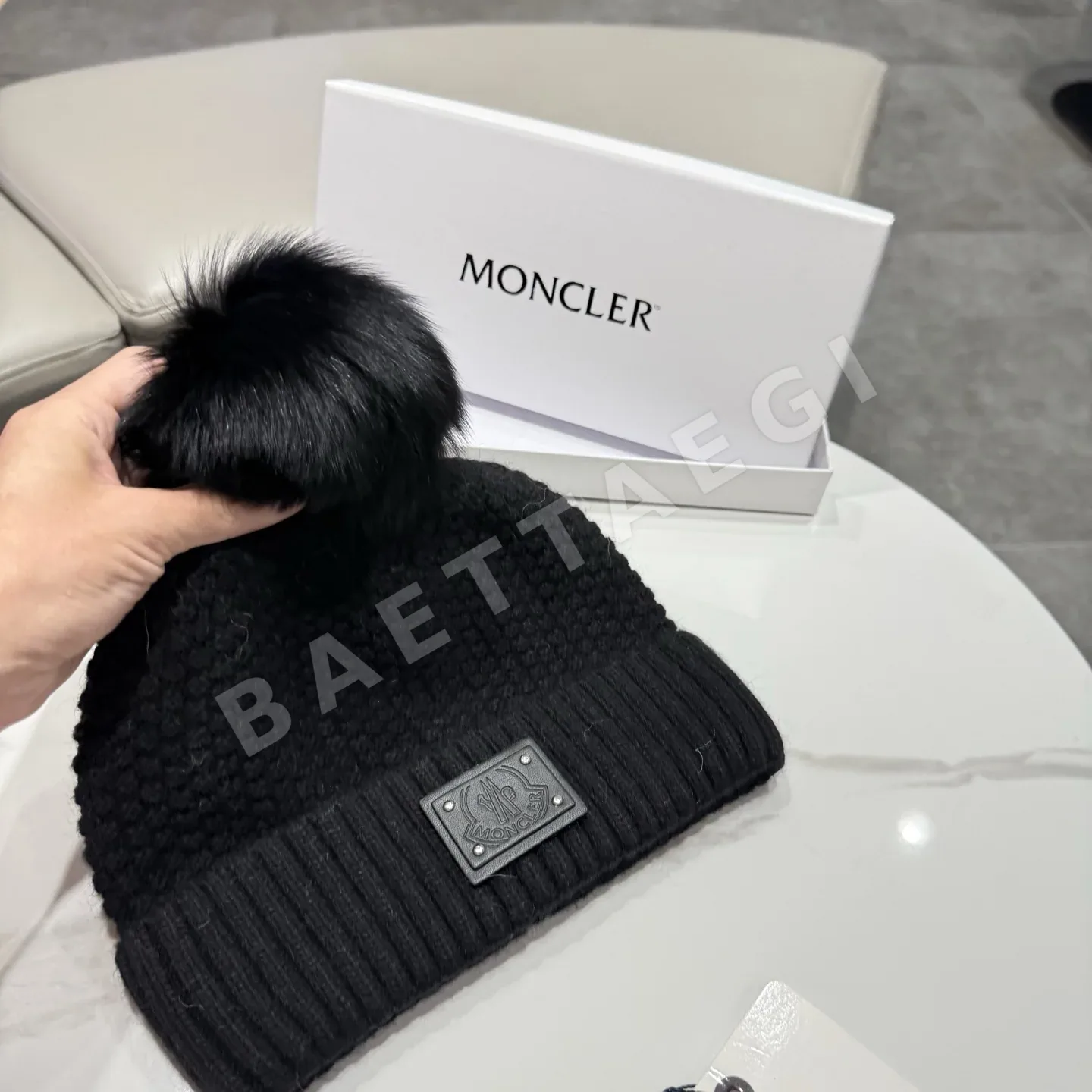 몽클레르 폼폼 울 모자 상세 이미지 6
